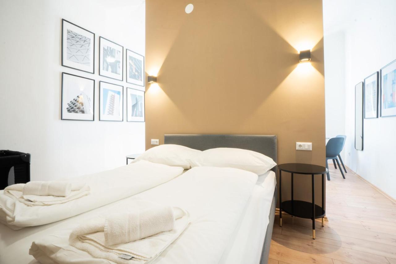 Modern 1-Bedroom Apartment Next To Praterstern Виена Екстериор снимка