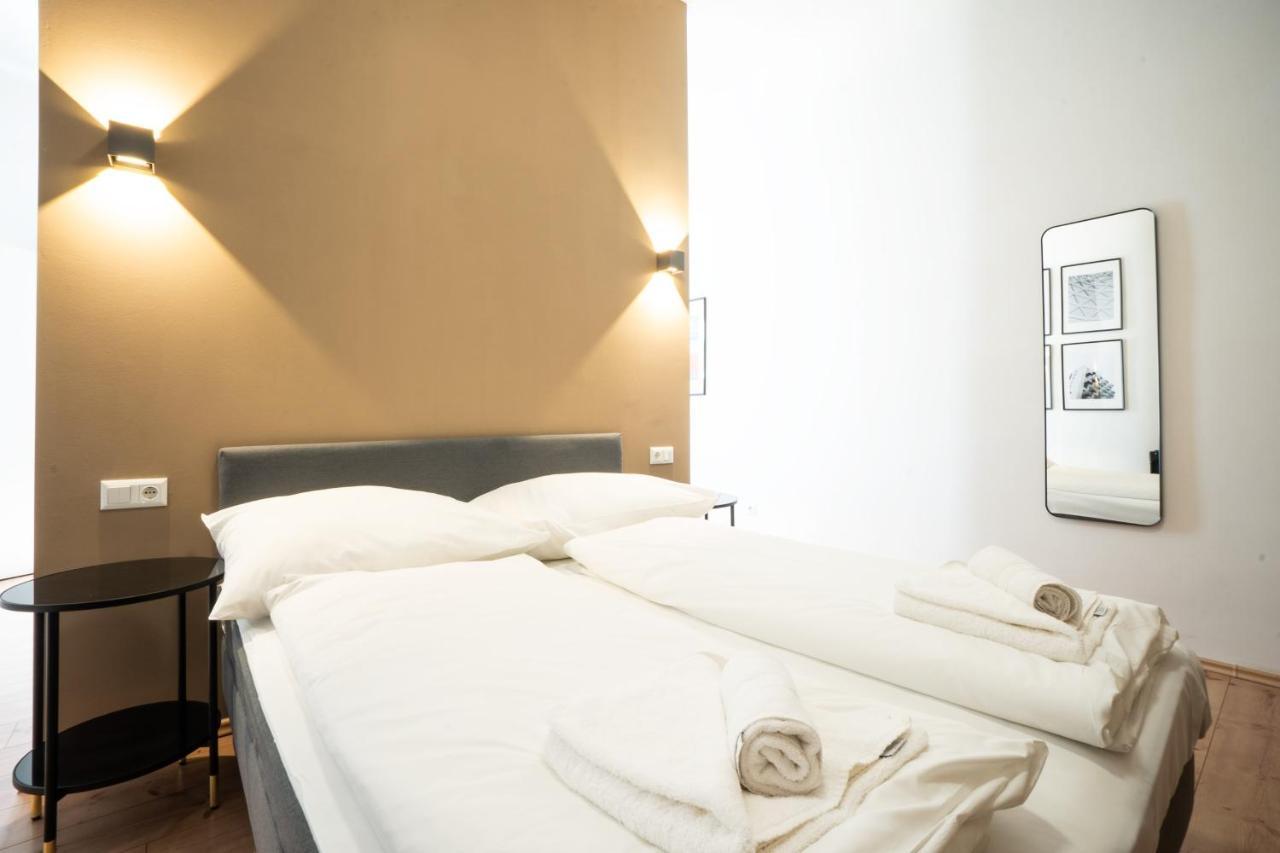 Modern 1-Bedroom Apartment Next To Praterstern Виена Екстериор снимка